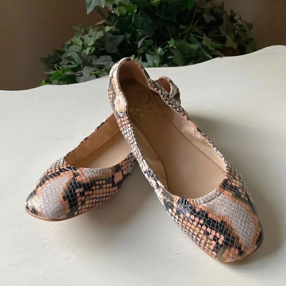 Vince Camuto Snakeskin Ballet Flats Size 6.5